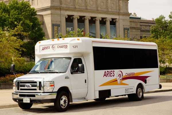 Chicago mini bus rental